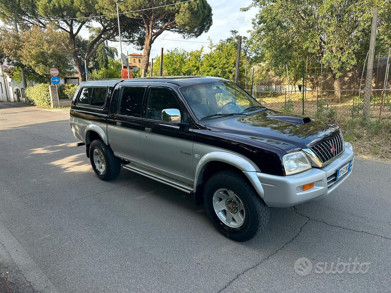 Mitsubishi L200 115 cv con gancio traino