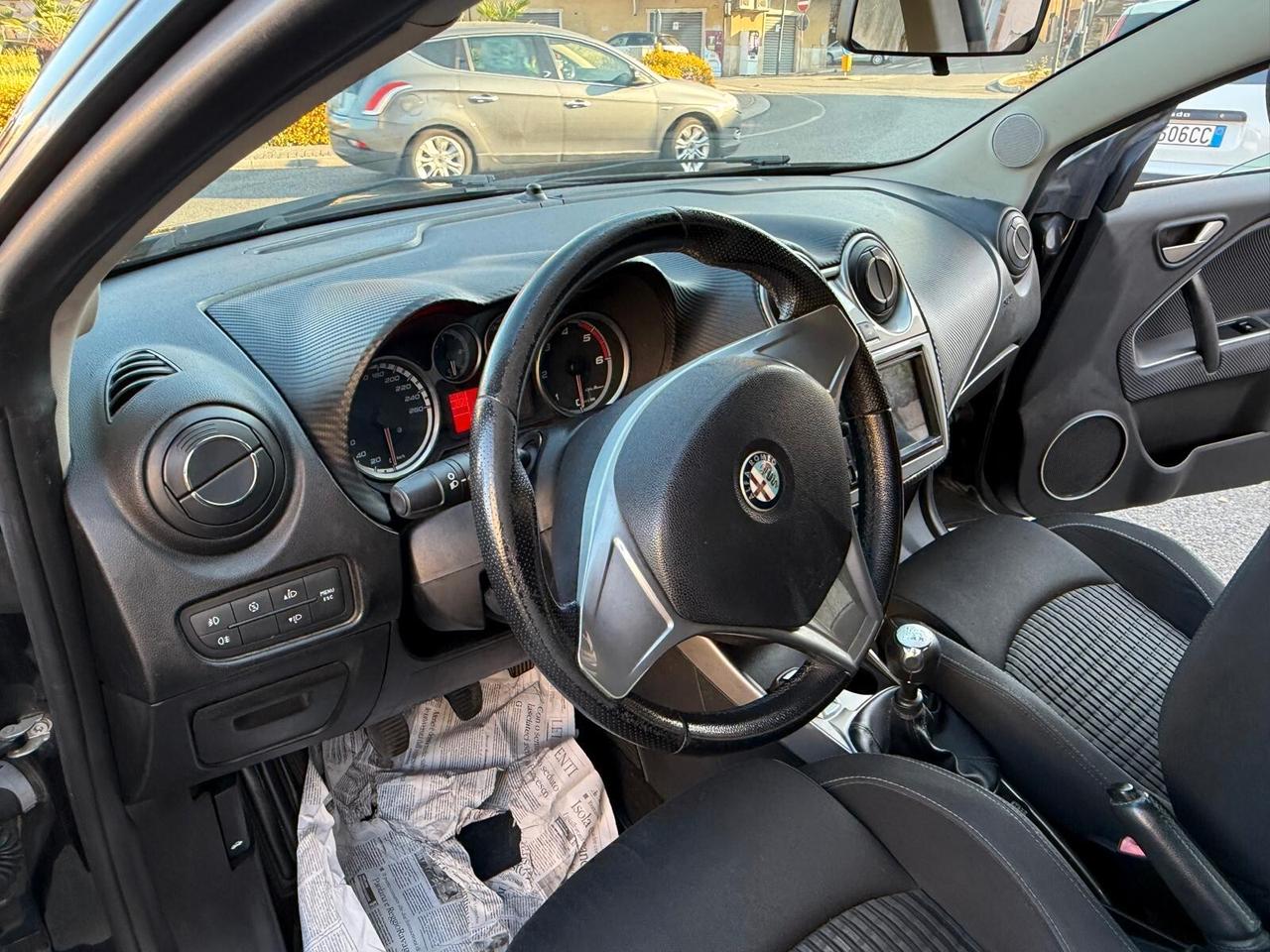 Alfa Romeo MiTo 1.6 JTDm 16V Distinctive Sport Pack