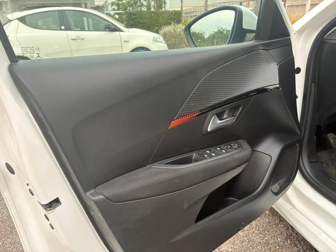 Peugeot 208 1.2 Benzina 2021