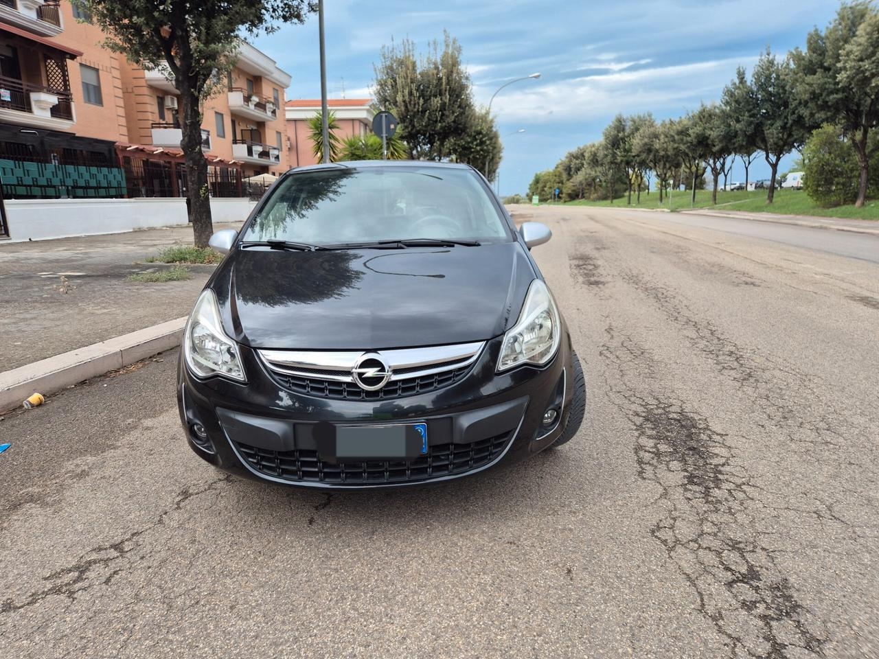 Opel Corsa 1.2 85CV gpl 3 porte anno 2013