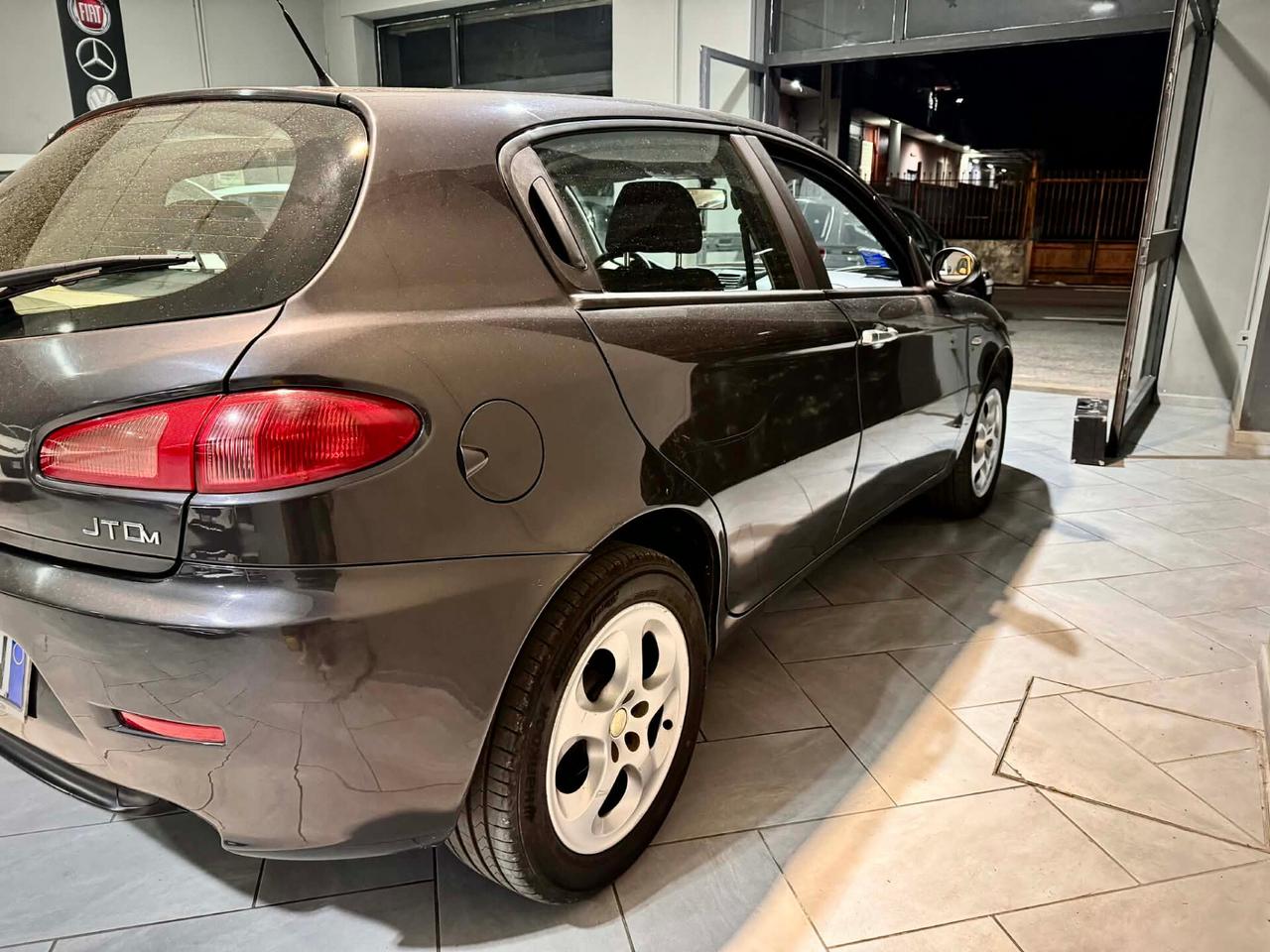 Alfa Romeo 147 1.9 JTD (120) 5 porte Exclusive SENZA DIFETT