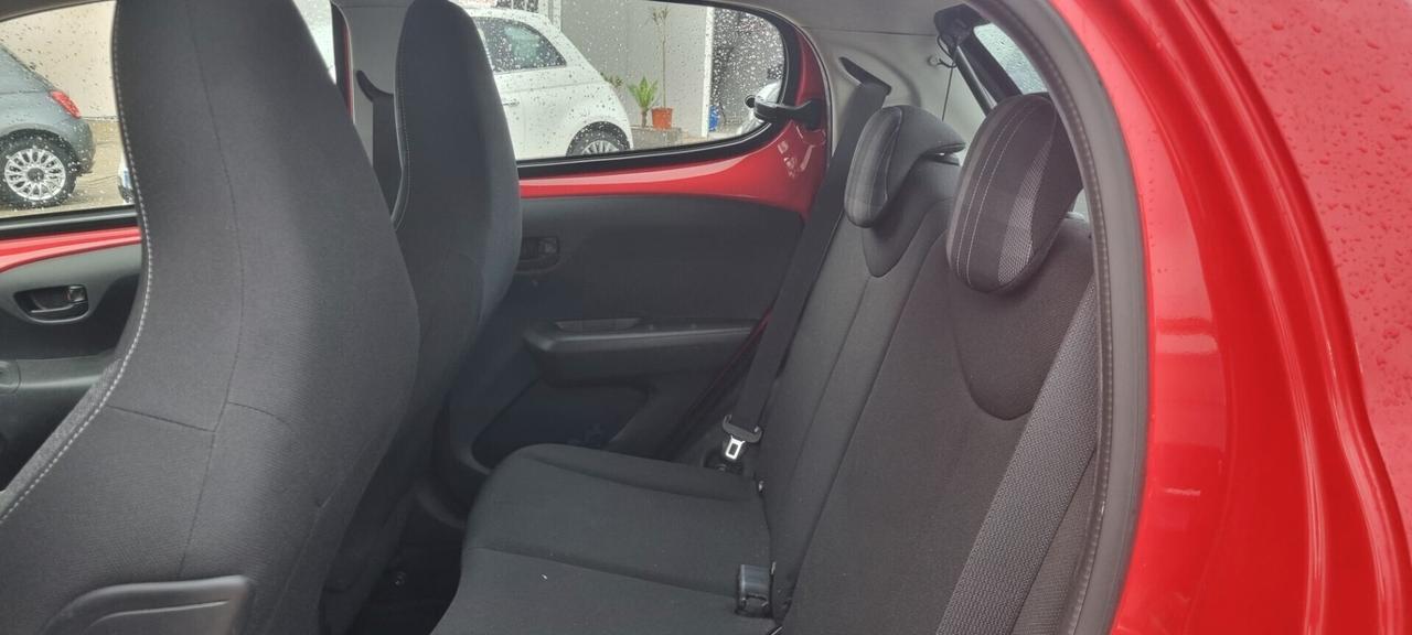 Peugeot 108 VTi 72 5 porte Allure TOP!