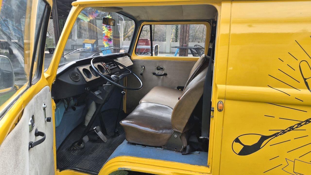 Volkswagen T2 Panel – 1976 - SUMMER PRICE