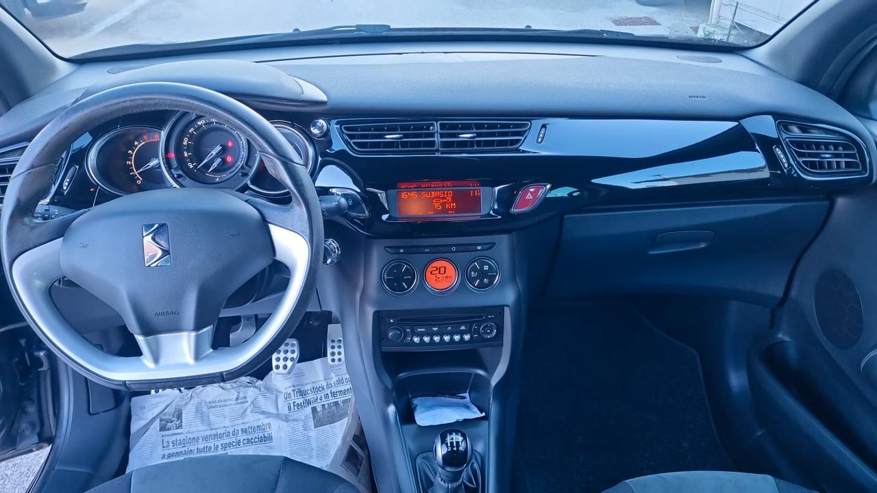 Ds DS3 3 1.4 HDi 70 Just Black-68CV-50KW-