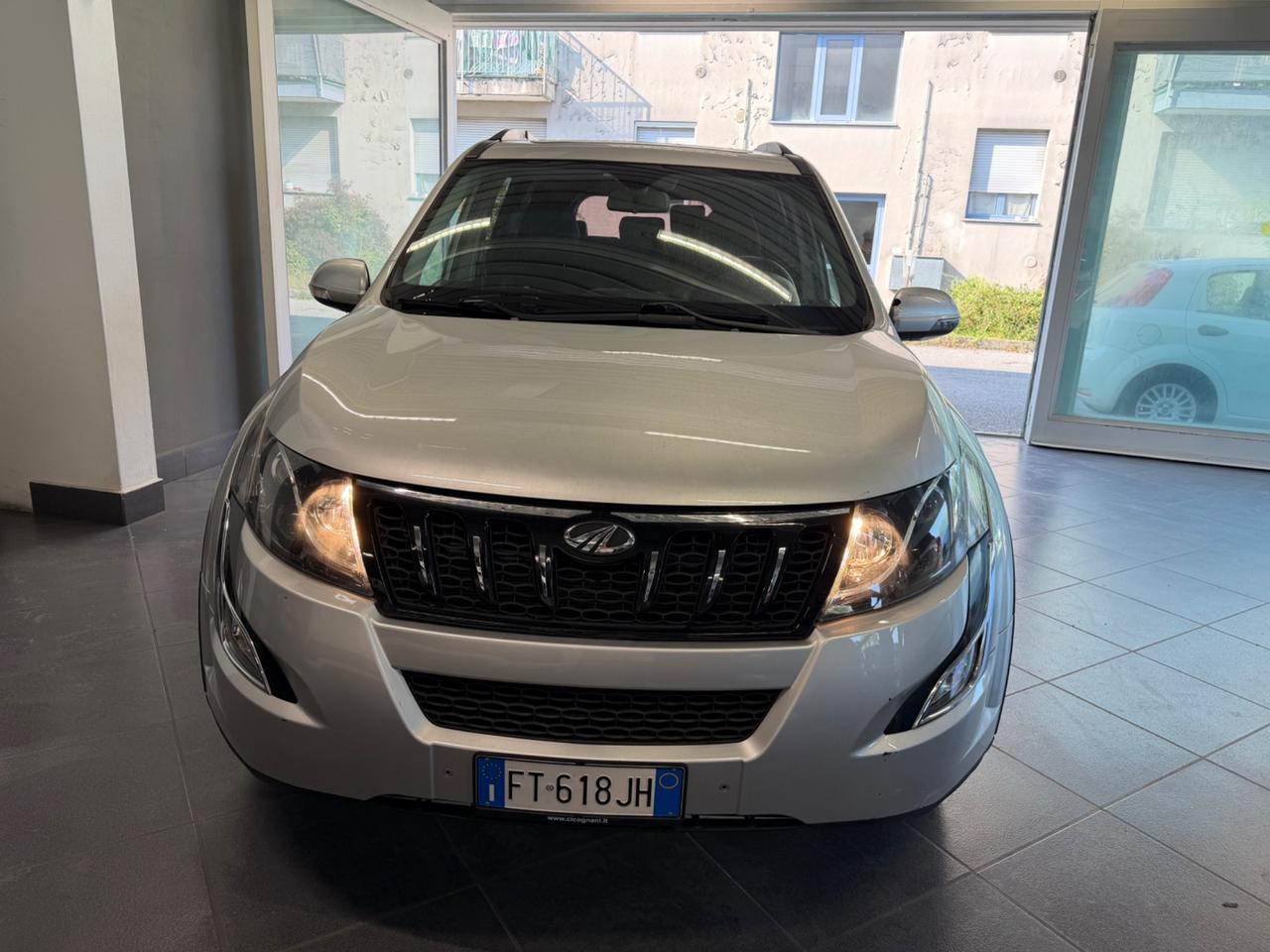 Mahindra XUV500 2.2 16V FWD W10
