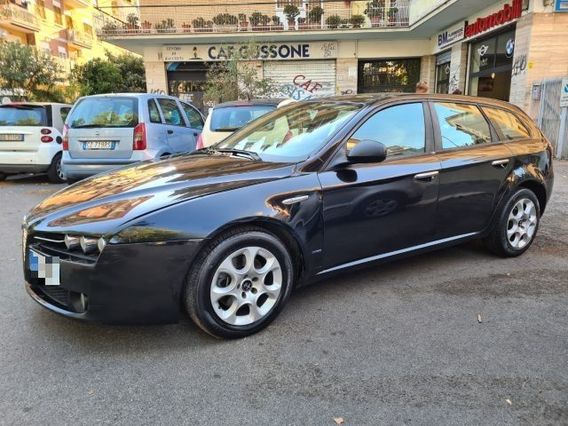 ALFA ROMEO 159 1.9 JTDm 16V Sportwagon Distinctive