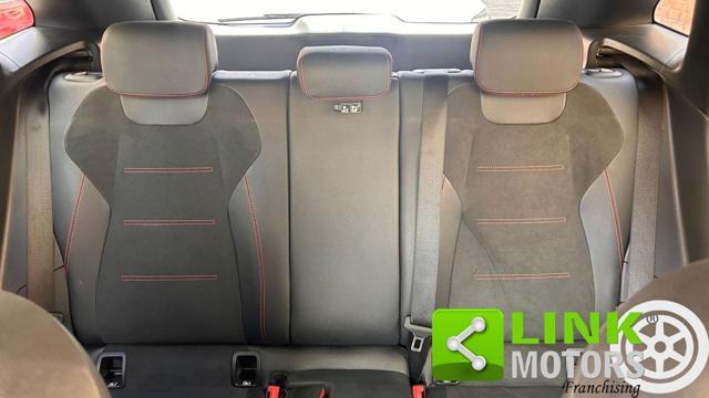 MERCEDES-BENZ GLA 200 d Automatic 4Matic Premium AMG