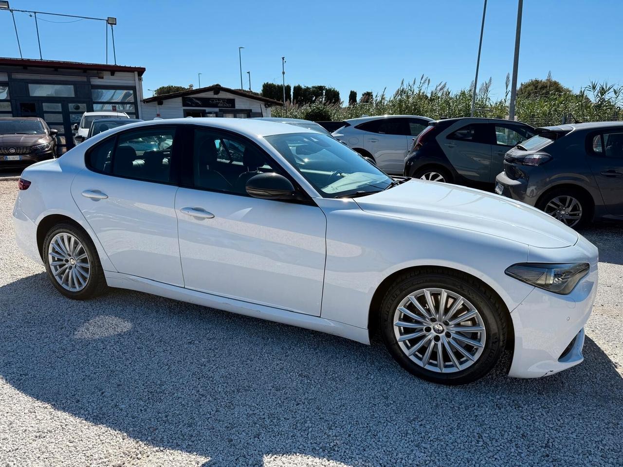Alfa Romeo Giulia 2.2 Turbodiesel 190 CV AT8 B-Tech