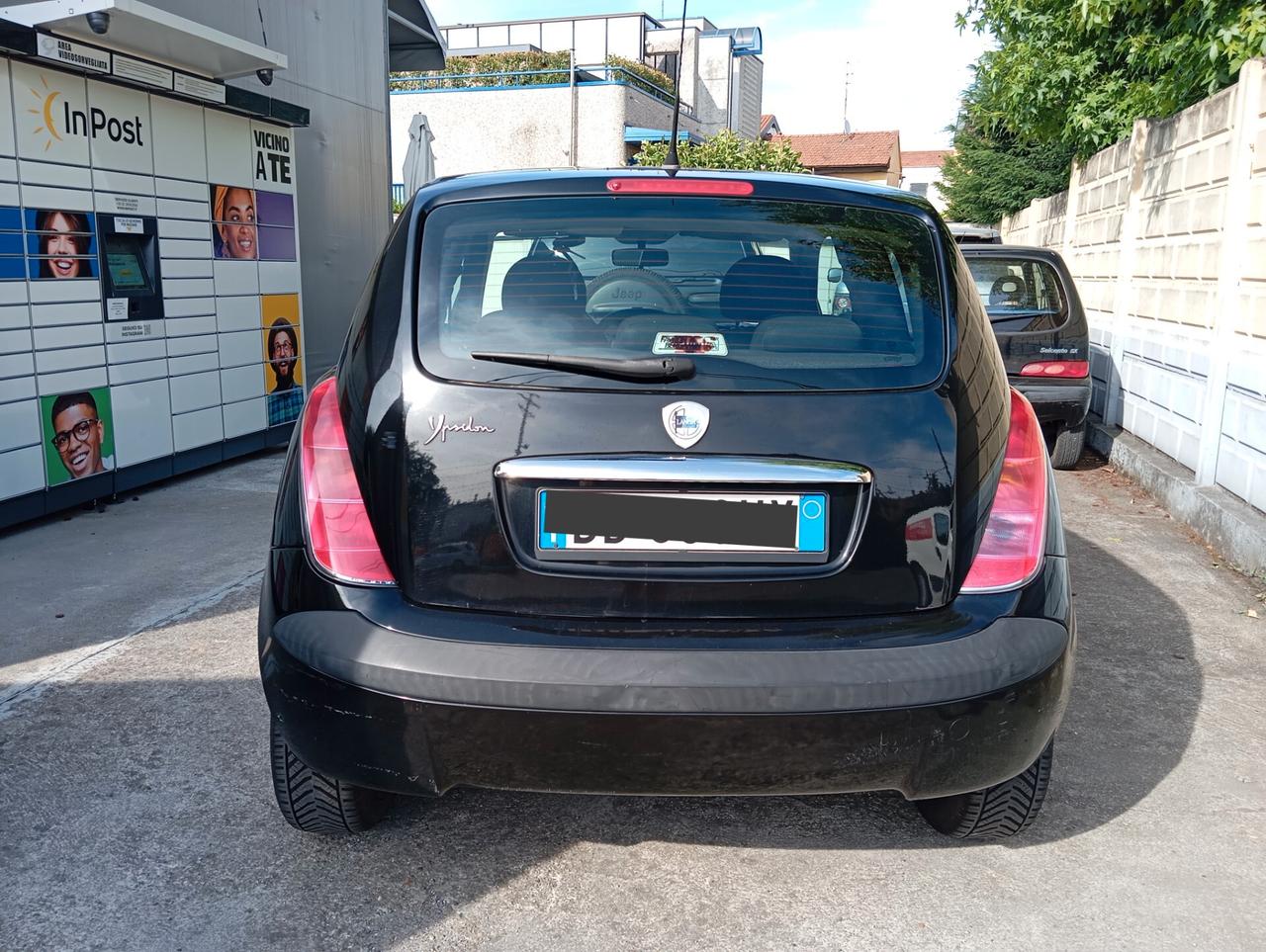Lancia Ypsilon 1.2 benzina neopatentati