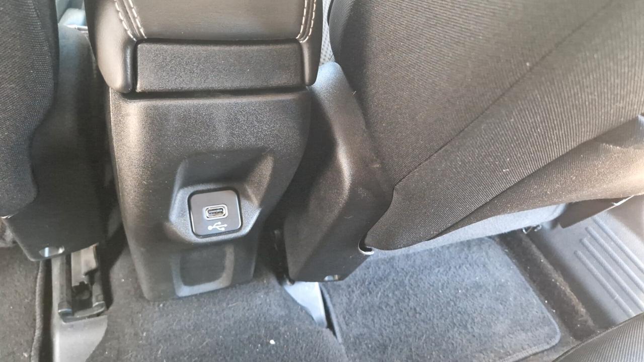 Jeep Renegade 1.6 Mjt 130 CV Limited-solo 17.000 km