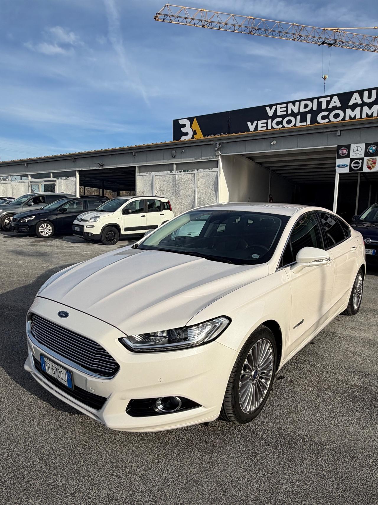 Ford Mondeo Full Hybrid 2.0 187 CV eCVT 4 porte Titanium Business