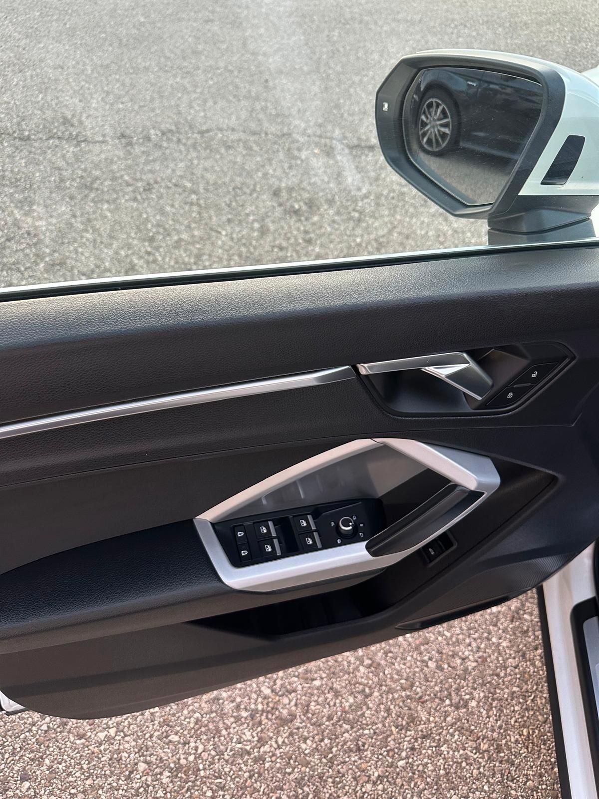 Audi Q3 35 TDI S tronic Advanced FARI MATRIX