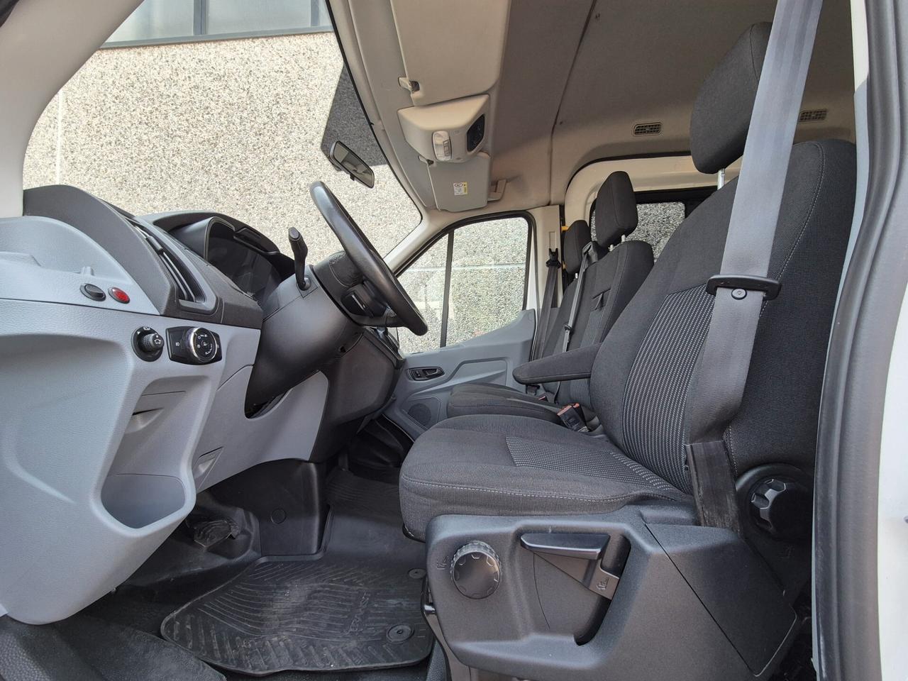 Ford Transit 2.0 TDCi 130CV 9 posti Cambio Automatico