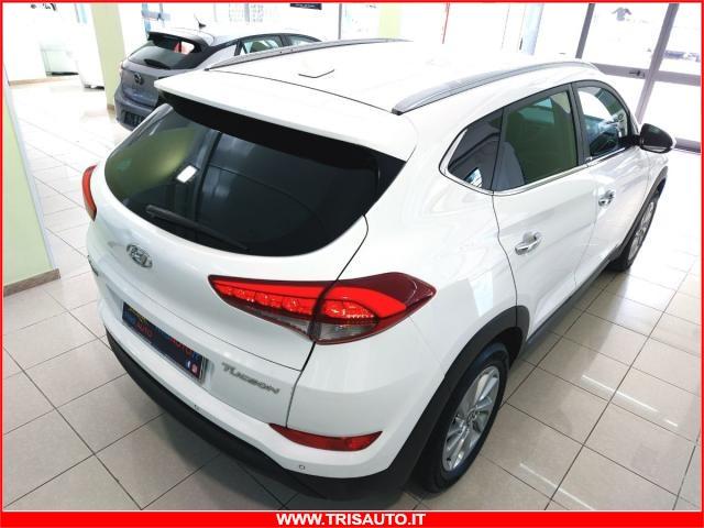 HYUNDAI Tucson 1.7 CRDI Xpossible (LUCI LED+NAVI)