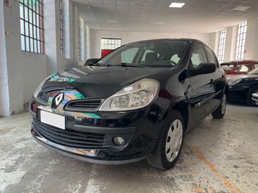 Renault Clio 1.4 16V 5 porte Dynamique