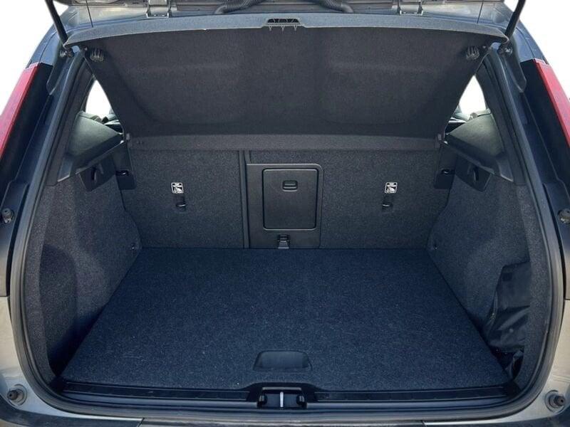 Volvo XC40 D3 150 CV NAVI LED Business