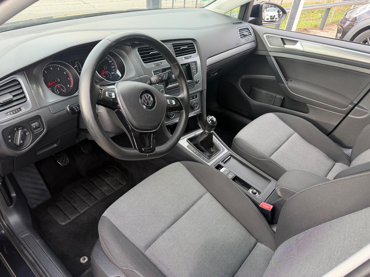 Volkswagen Golf VII 1.2 Neopatentati