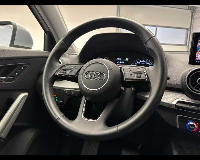 AUDI Q2 30 TDI S tronic Business