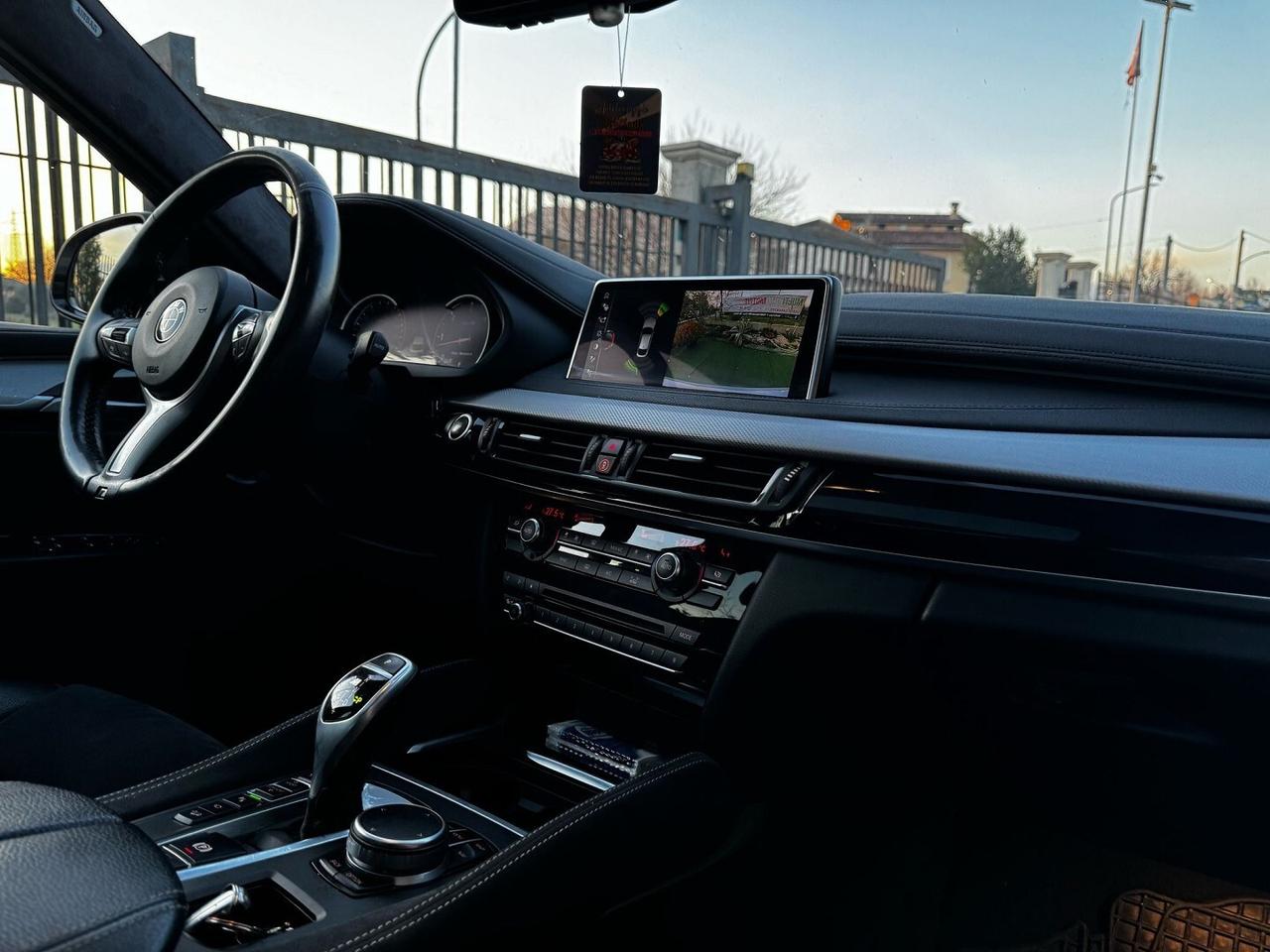 BMW X6 M50D
