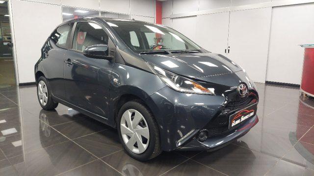 TOYOTA Aygo 1.0 VVT-i 69 CV 5 porte x-wave MMT