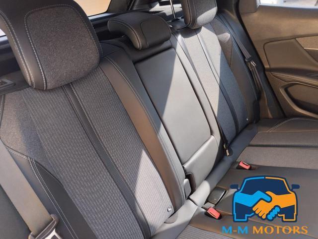 PEUGEOT 3008 PureTech Turbo 130 S&S EAT8 Allure PackUNIPRO