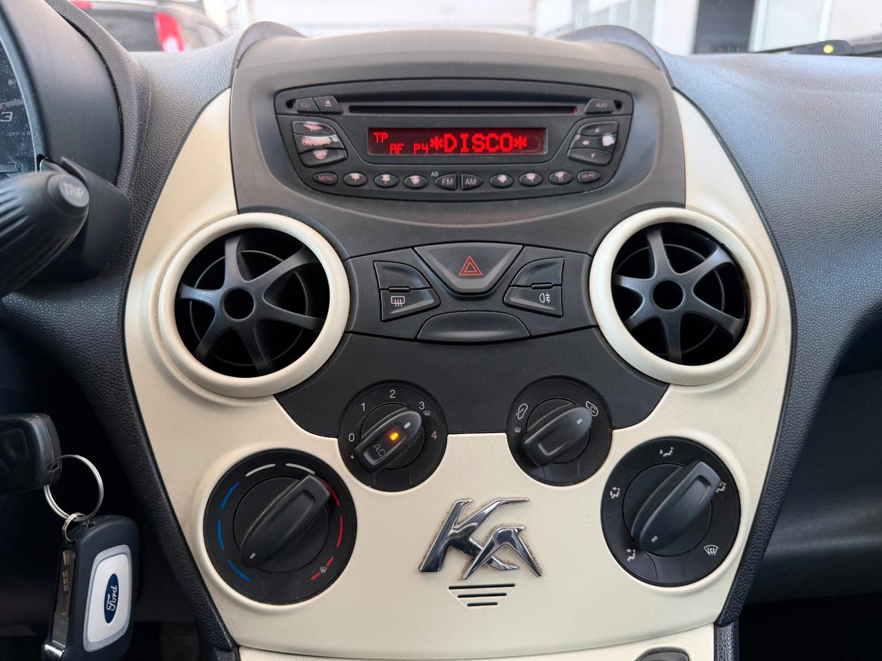 Ford Ka 1.2 8V 69CV Titanium