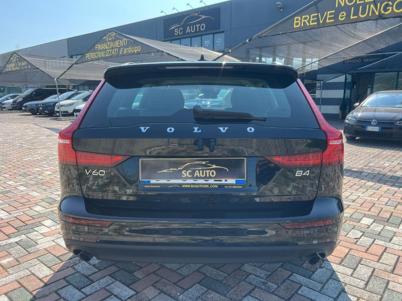 Volvo V60 2.0 b4 Momentum Business Pro auto