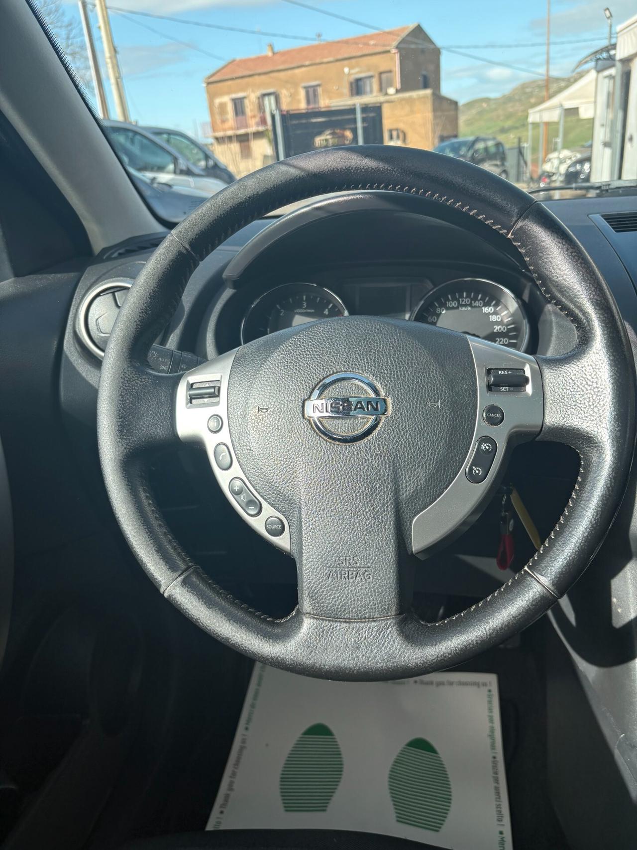 Nissan Qashqai (7 POSTI) 2.0 dCi Tekna