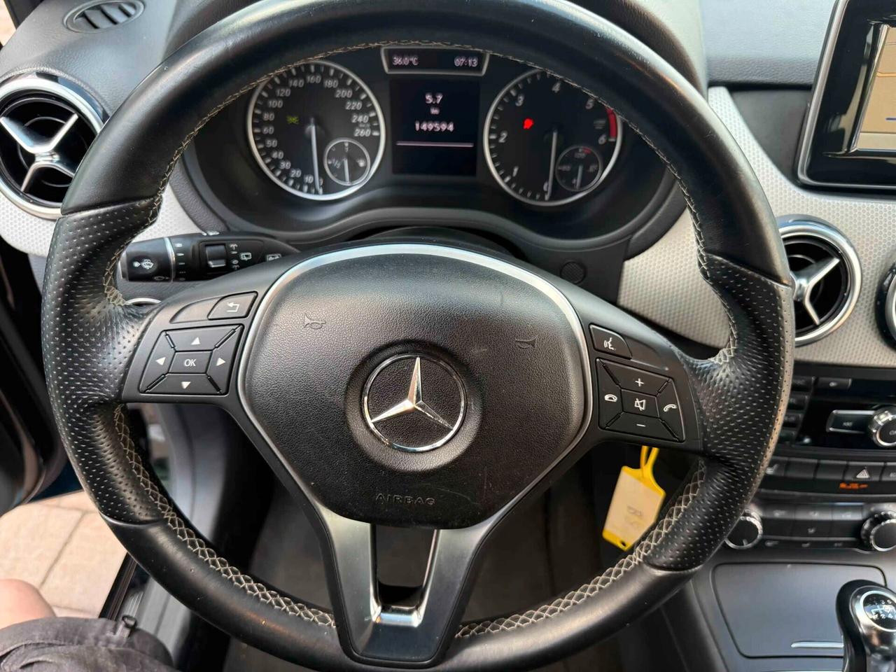 Mercedes-benz B 180 CDI BlueEFFICIENCY Executive