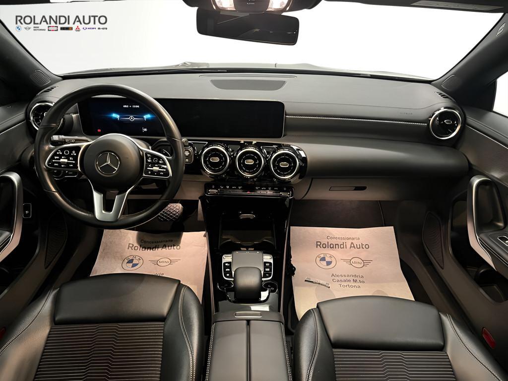 Mercedes CLA Shooting Brake 200 D Sport 8G-DCT