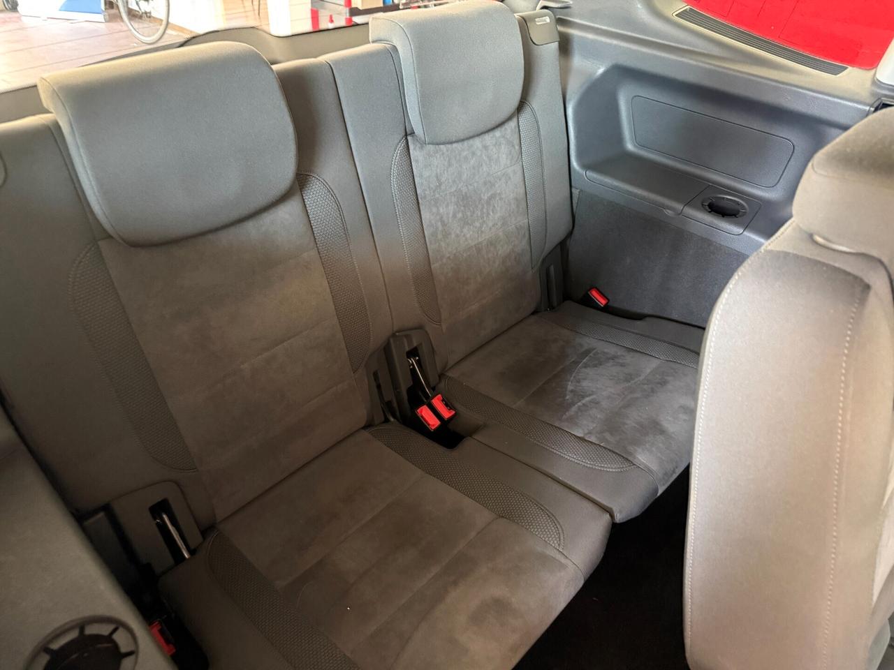 Volkswagen Touran 2.0 TDI 170 CV DSG - CINGHIA OK