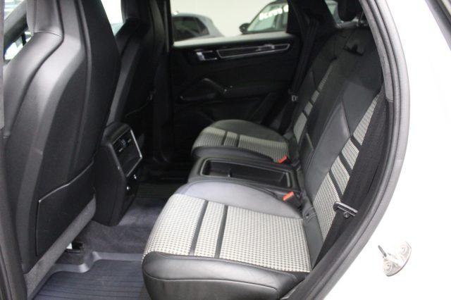 PORSCHE Cayenne Coupé 3.0 V6 340 CV Pack Sport Design