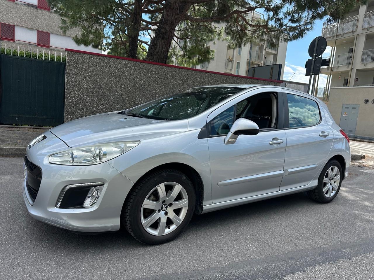 Peugeot 308 1.6 VTi 120CV 5p. - Euro 5 - ok neopatentati