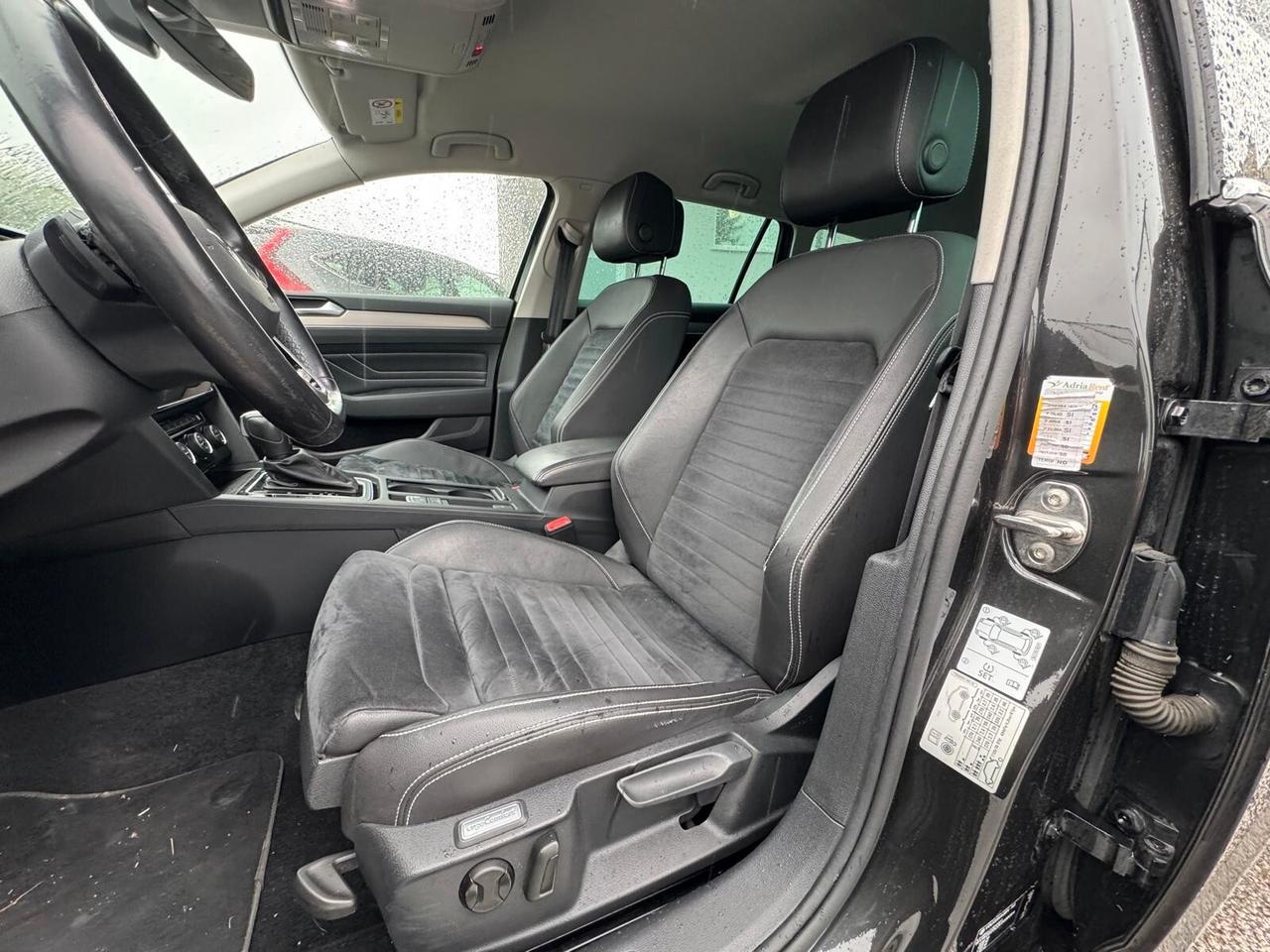 Volkswagen Passat Variant 2.0 TDI SCR 190 CV 4MOTION DSG Executive BMT