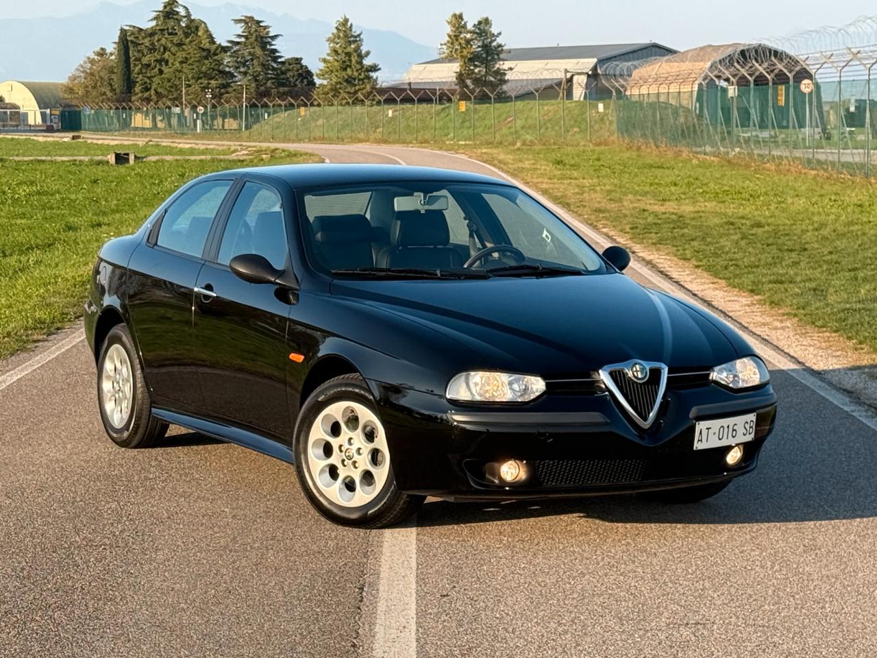 Alfa Romeo 156 2.5i V6 24V 190cv "SOLO 32000 KM-RIAR"