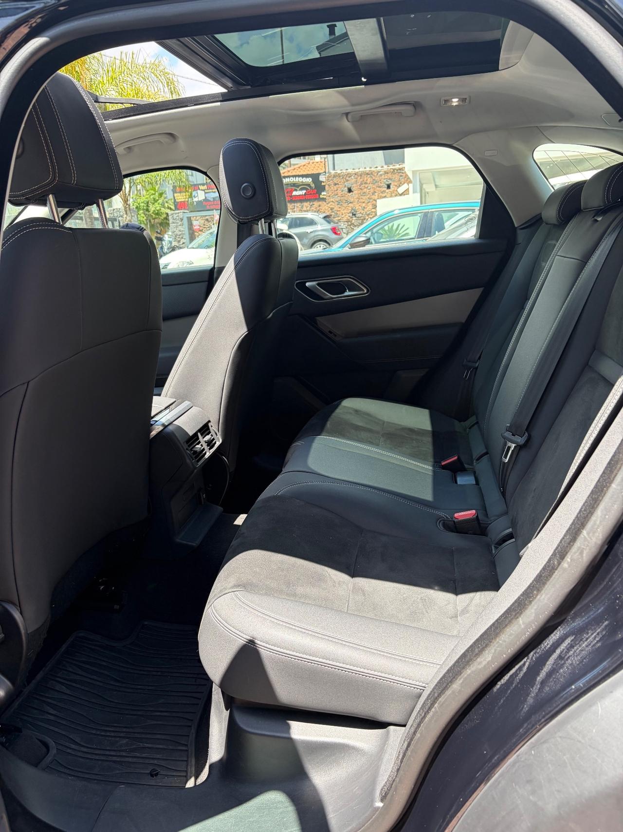 Land Rover Range Velar 2.0D I4 180 CV R-Dynamic