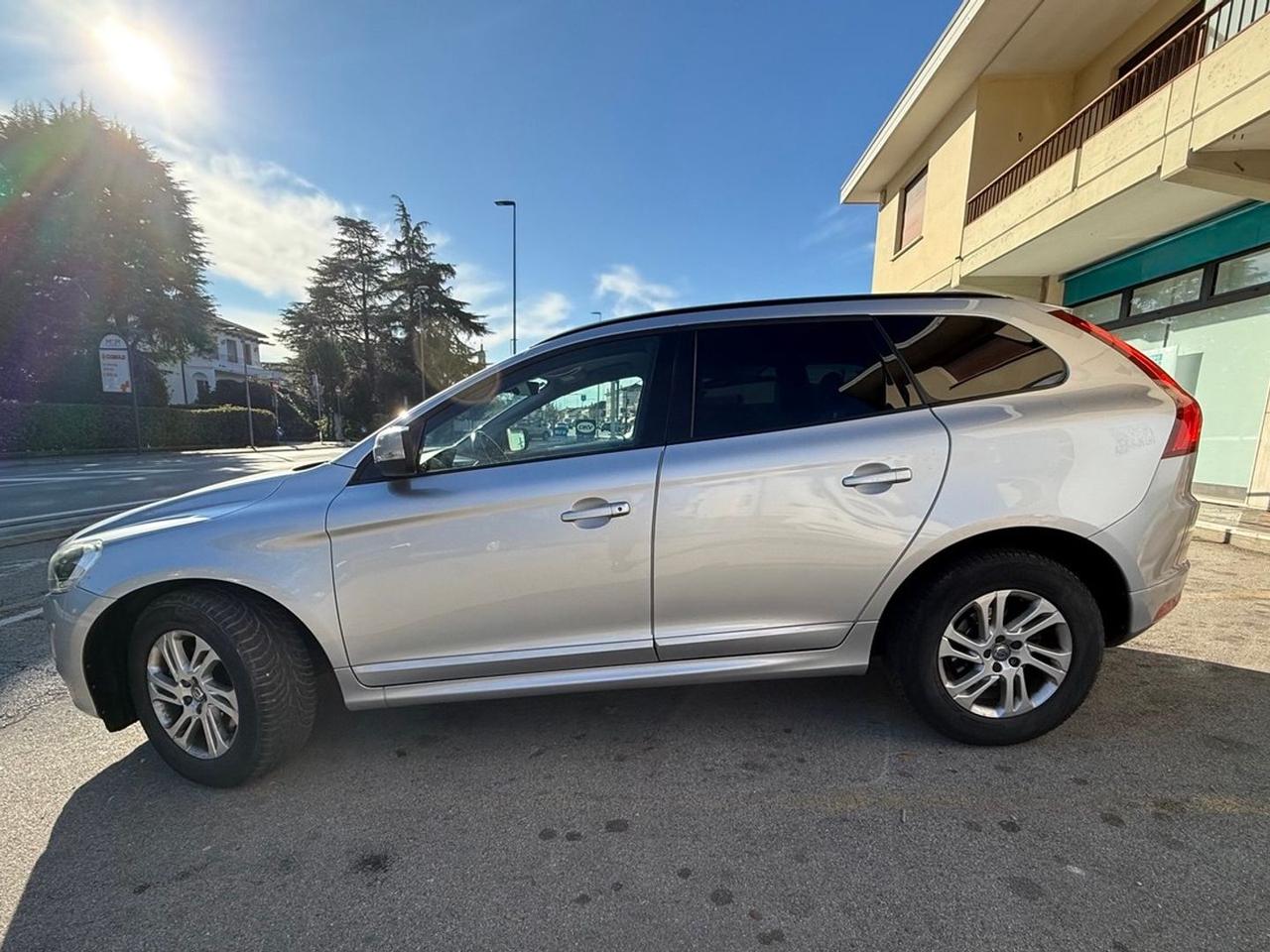 Volvo XC 60 Business 2.0 D4 #8045