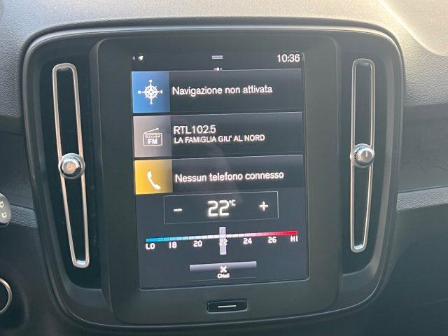 VOLVO XC40 T2 Geartronic Momentum Core