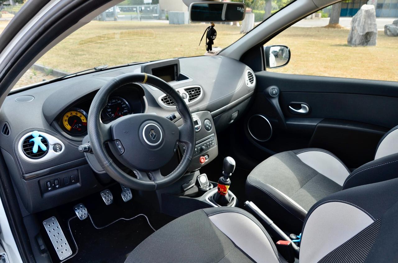 RENAULT CLIO 3p 2.0 16v 20th ANNIVERSARIO 203cv, UNICOPRPRIETARIO, SERVICE RENAULT, STOCK, TELAIO CUP, BREMBO, PERMUTE