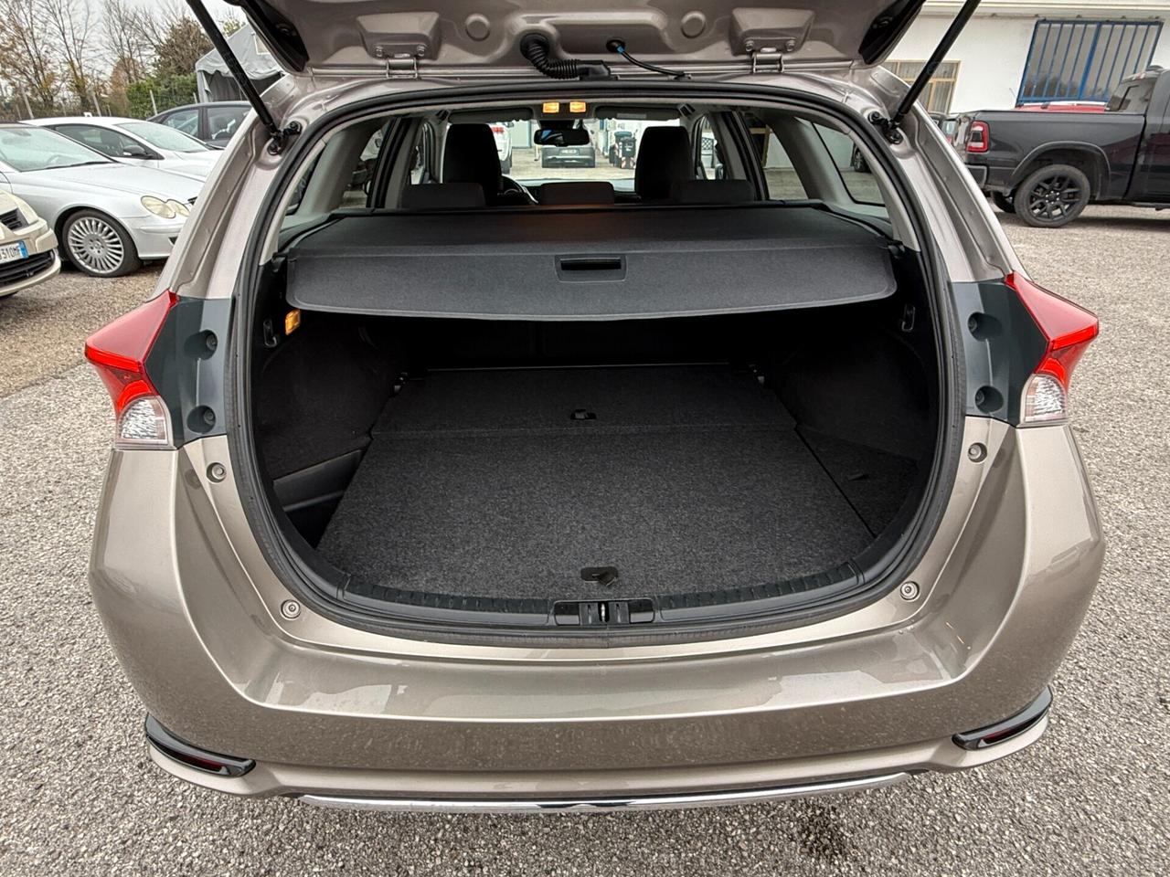 Toyota Auris Touring Sports 1.6 D-4D Active