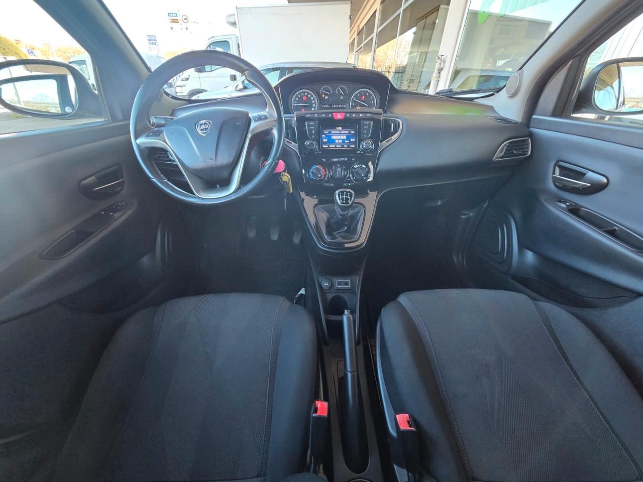 Lancia Ypsilon 1.2 69 CV 5 porte GPL Ecochic Gold