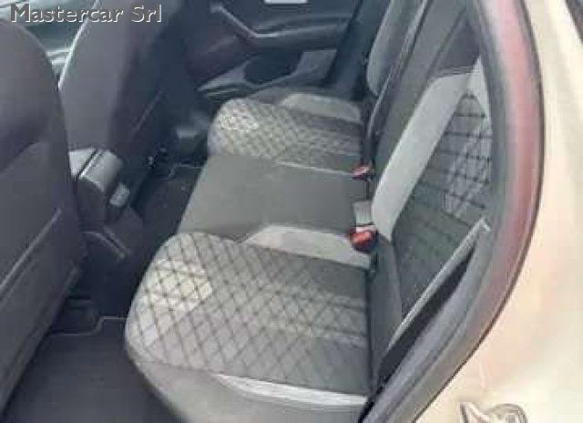 VOLKSWAGEN Taigo Taigo 1.0 tsi R-Line 110cv dsg- Tetto - GL994KE