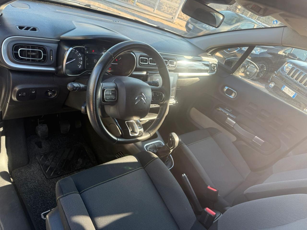 Citroen C3 PureTech 82 GPL Shine