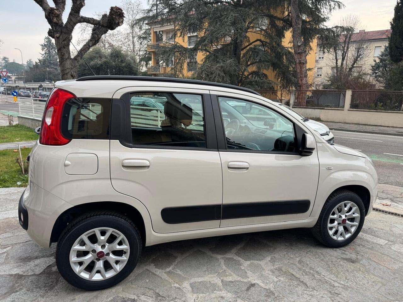 FIAT PANDA 0.9 TwinAir Turbo NPower LOUNGE METANO NEOP.