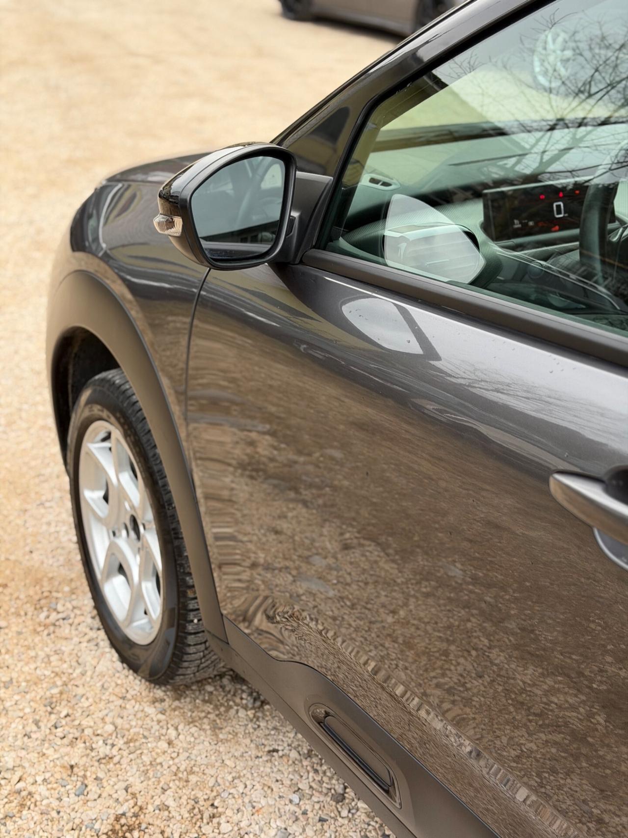 Citroen C4 CACTUS BLUEHDi 100 SHINE KMCERT