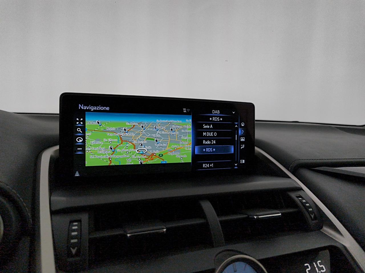 Lexus NX 300h 2.5 Business 2wd