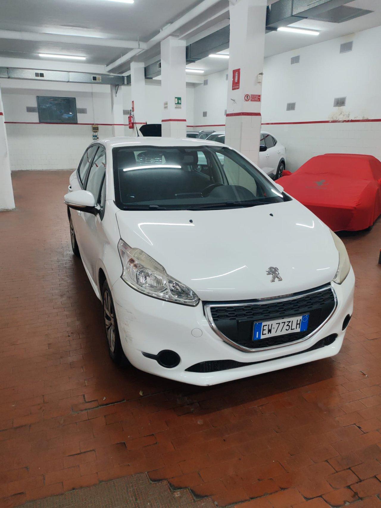 Peugeot 208 5 Porte 208 1.0 5 PORTE