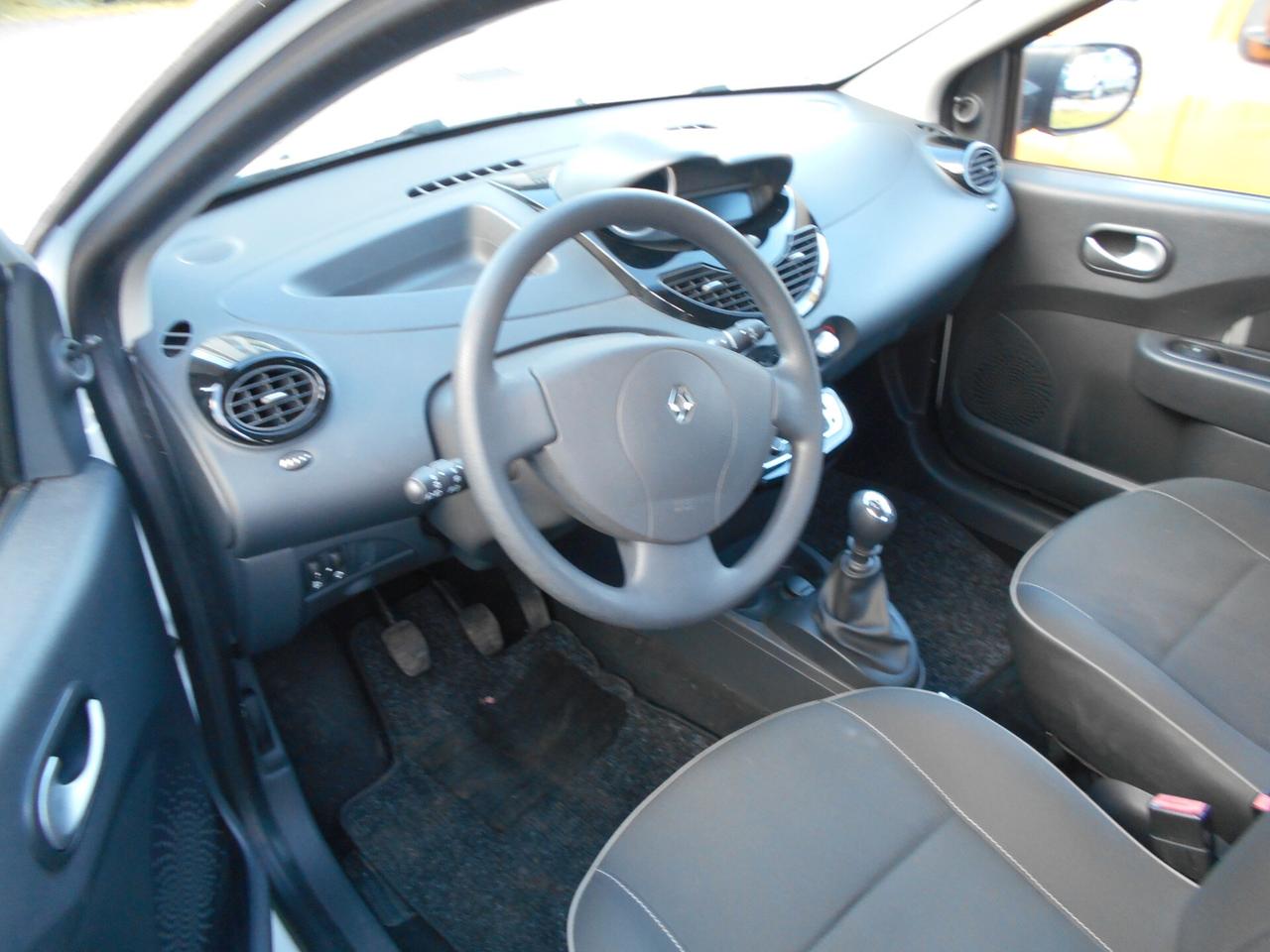 Renault Twingo 1.2 NIGHT & DAY