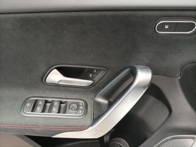 MERCEDES-BENZ A 180 d Automatic AMG Line Premium