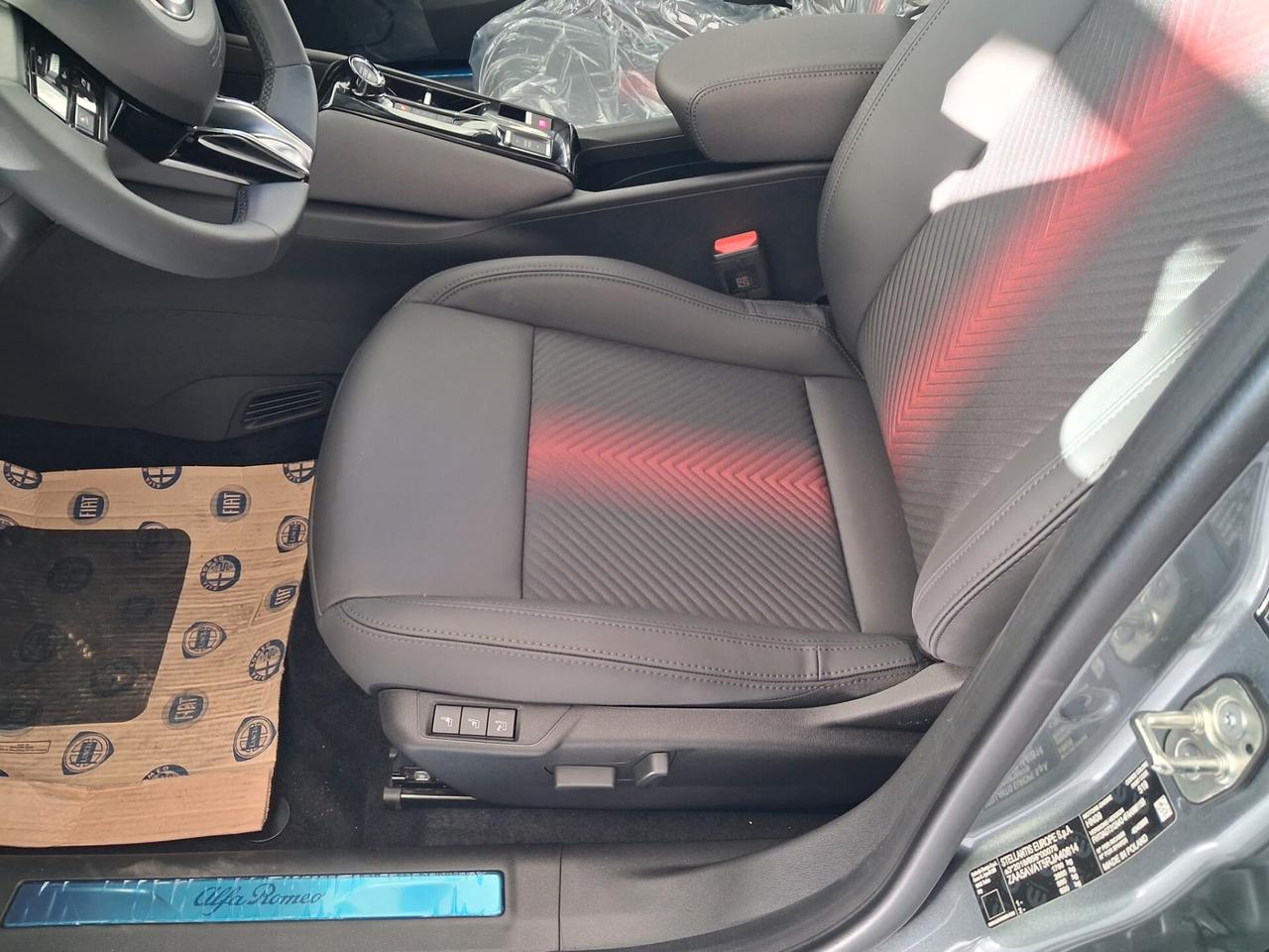 Alfa Romeo Junior 1.2 136 CV Hybrid eDCT6 Speciale